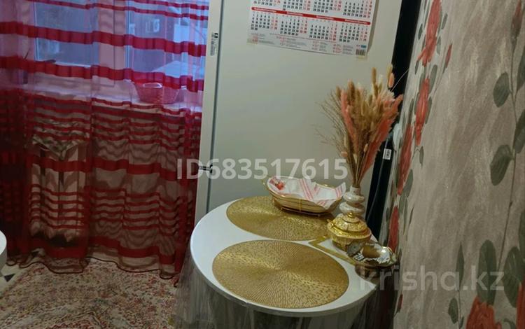1 бөлме · 18 м² · 3 қабат, Мира 107 — Интернациональная, бағасы: 40 000 ₸ в Петропавловске — фото 2