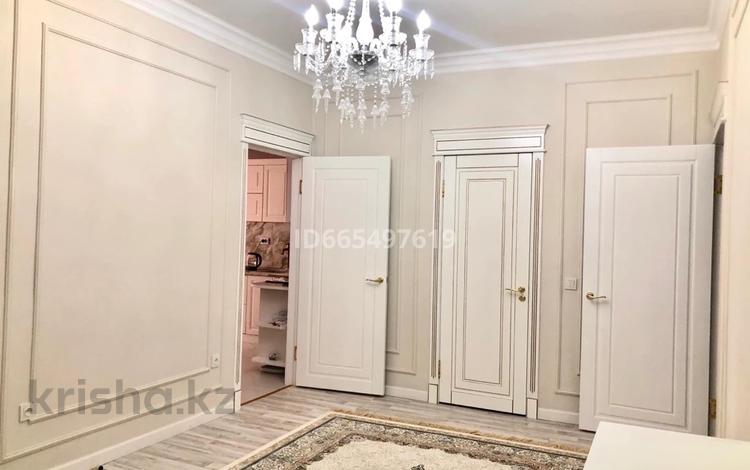 4-бөлмелі пәтер · 130 м² · 6/9 қабат, 16-й мкр 63/2, бағасы: 44 млн ₸ в Актау — фото 2
