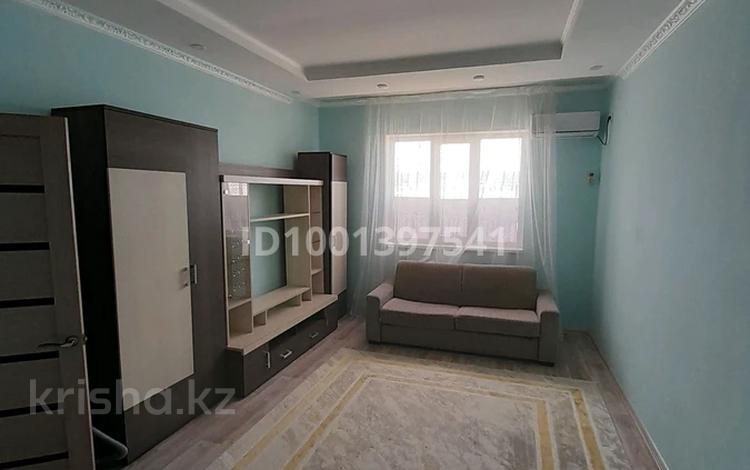 1-комнатная квартира · 40 м² · 5/7 этаж, 35-мкр 8 за 100 000 ₸ в Актау — фото 2