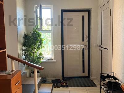 Жеке үй · 6 бөлме · 100 м² · 22 сот., мкр Шайкорык, Көшек батыр 233 — 15 мөлтек ауданының маңындағы көше, бағасы: 35 млн 〒 в Таразе