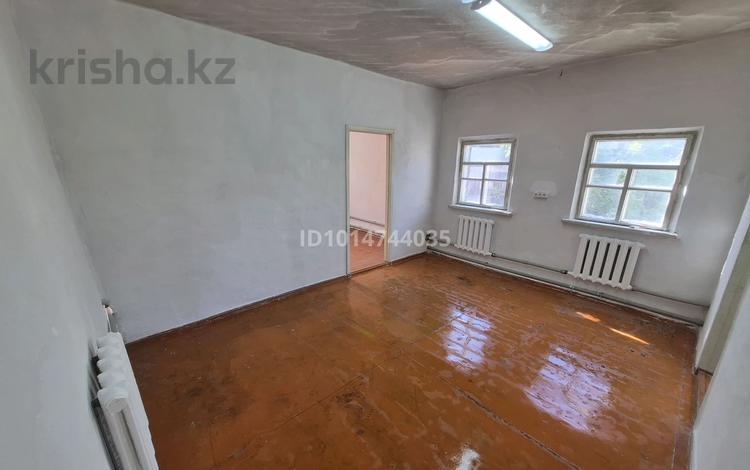 Жеке үй · 3 бөлме · 50 м² · 2 жүзд., Медеу 15а, бағасы: 150 000 ₸ в Астане, Сарыарка р-н — фото 2