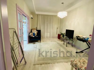 3-комнатная квартира · 115 м² · 8/9 этаж, Валиханова 13-21 за 49 млн 〒 в Атырау