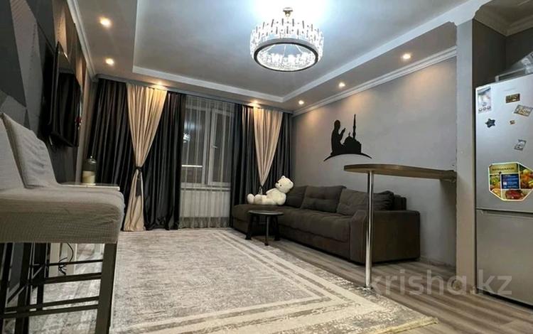 2-комнатная квартира · 75 м² · 18/19 этаж, Брусиловского 167 за 350 000 ₸ в Алматы, Алмалинский р-н — фото 2