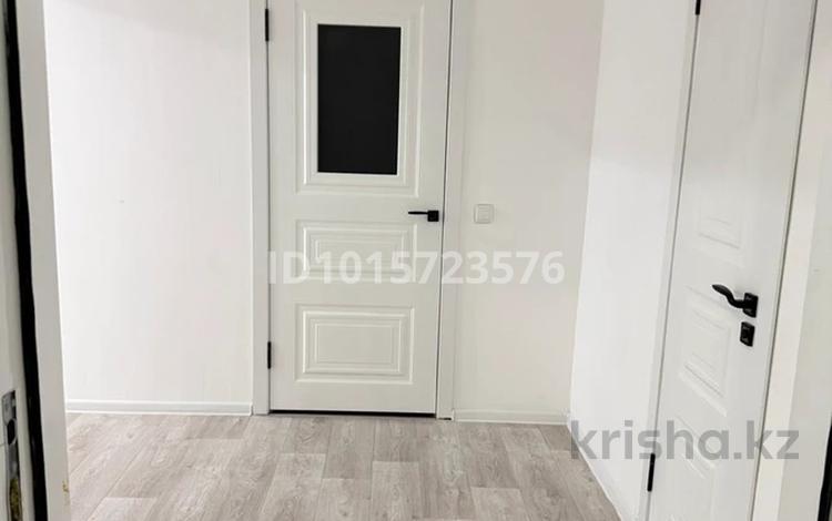 2-бөлмелі пәтер · 60 м² · 2/9 қабат, Бозарық ш/а 324/3 324/2 — Бозарық шағын ауданы қарай, бағасы: 120 000 ₸ в Шымкенте, Абайский р-н — фото 2