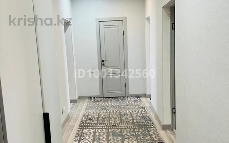 3-бөлмелі пәтер · 90 м² · 5/6 қабат, мкр 12, Бокенбай Батыра 32, бағасы: 35 млн ₸ в Актобе — фото 2