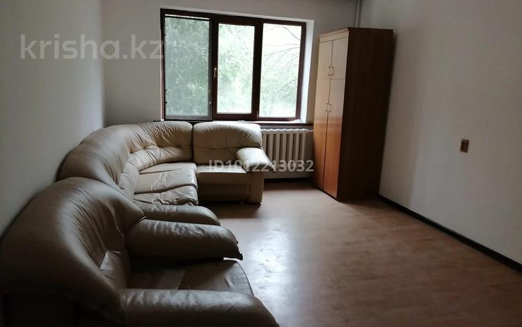 2-комнатная квартира · 60 м² · 3/9 этаж, мкр Аксай-5 5 за 300 000 ₸ в Алматы, Ауэзовский р-н — фото 10