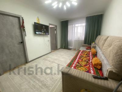 3-комнатная квартира · 47 м² · 3/5 этаж, Майкудук, мкр Восток-2 за 17 млн ₸ в Караганде, Алихана Бокейханова р-н