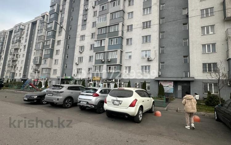 2-бөлмелі пәтер · 64 м² · 5/10 қабат, Ақсай-1 ш/а. 11/9 — Микрорайон Аксай 1, 11/9 . ТЦ Asia Park, бағасы: 45 млн ₸ в Алматы, Ауэзовский р-н — фото 2