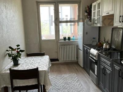 2-комнатная квартира · 53.3 м² · 5/5 этаж, мкр Тастак-2 за 32 млн ₸ в Алматы, Алмалинский р-н