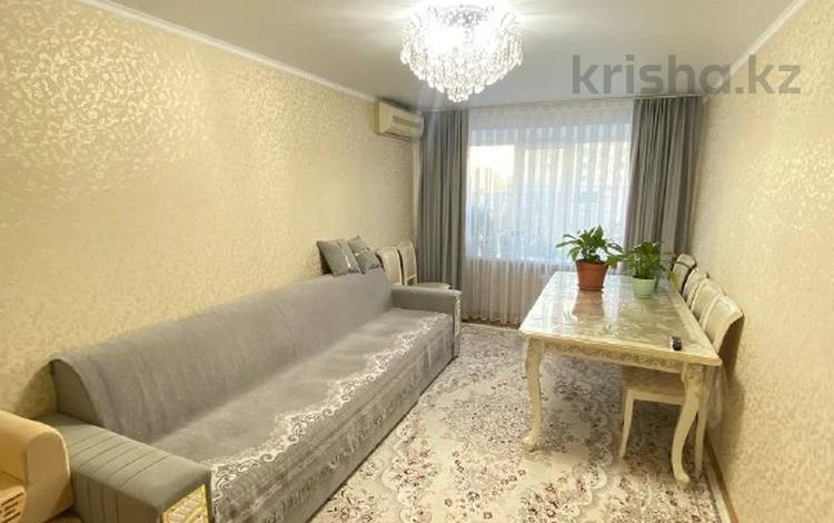 3-комнатная квартира, 60 м², 5/5 этаж, Абая — Республики