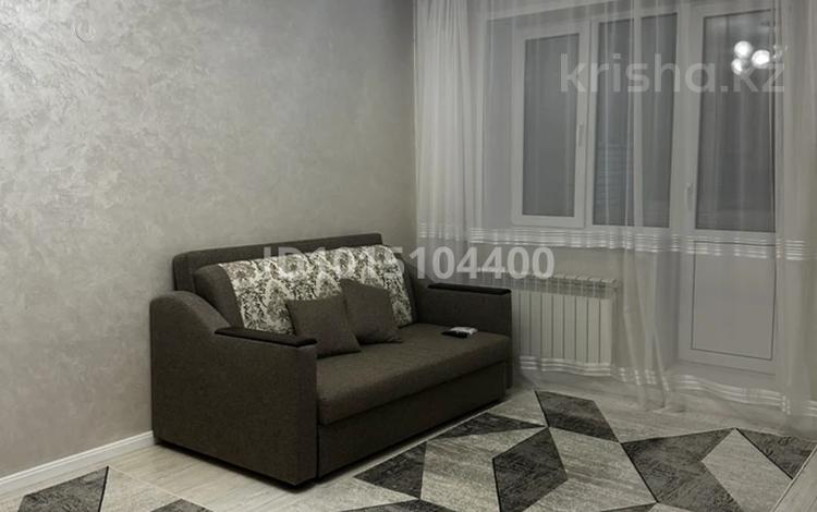 1-комнатная квартира · 36 м², мкр Жетысу-4 — Абая Момышулы за 270 000 ₸ в Алматы, Ауэзовский р-н — фото 2