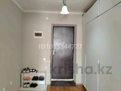2-бөлмелі пәтер · 58 м² · 8/9 қабат, Кенен Әзірбаев 8, бағасы: 28 млн ₸ в Астане, Сарайшык р-н