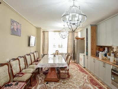 4-комнатная квартира · 165 м² · 6/12 этаж, Кенесары за ~ 55 млн 〒 в Астане, р-н Байконур