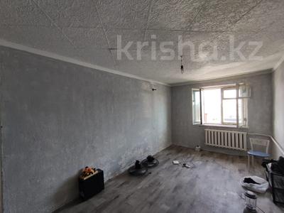 4-бөлмелі пәтер · 60 м² · 2/5 қабат, Строителей 26, бағасы: 7.5 млн ₸ в Аксу