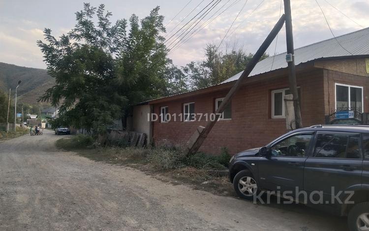 Отдельный дом · 7 комнат · 200 м² · 10 сот., Естемесова 28 за 150 000 ₸ в Коктобе — фото 2