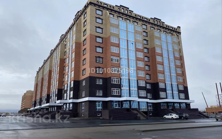3-комнатная квартира · 102 м² · 5/10 этаж, мкр. Алтын орда, Алия Молдагулова 66/2 за 43 млн ₸ в Актобе — фото 2