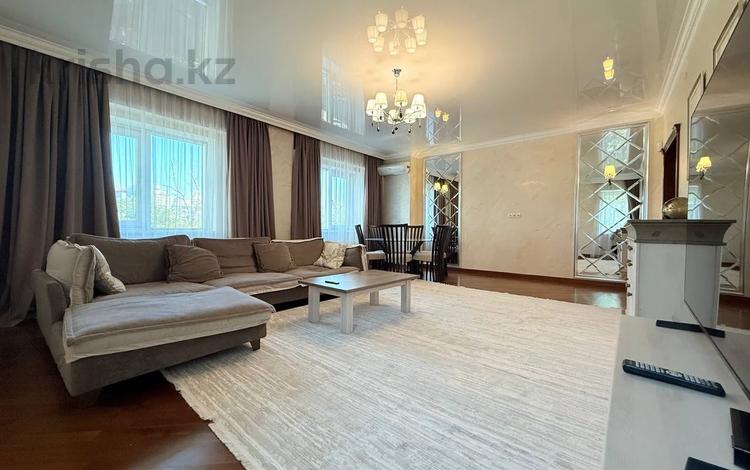3-комнатная квартира · 120 м² · 3/13 этаж, Достык 97 — Аль-Фараби за 800 000 ₸ в Алматы, Медеуский р-н — фото 2