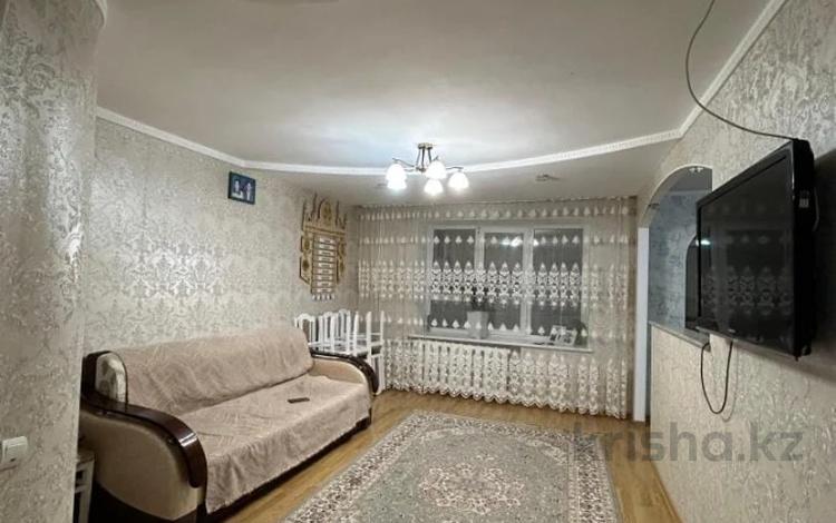 3-комнатная квартира · 64 м² · 4/5 этаж, проспект Абылкайырхана за 22.5 млн ₸ в Актобе — фото 2