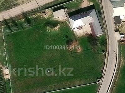Отдельный дом · 4 комнаты · 180 м² · 40 сот., Еңкес ауылы С.Мұсалұлы 47 — Медірессе жақта орналасқан жері үлкен қоршалған за 40 млн ₸ в Сарыагаш