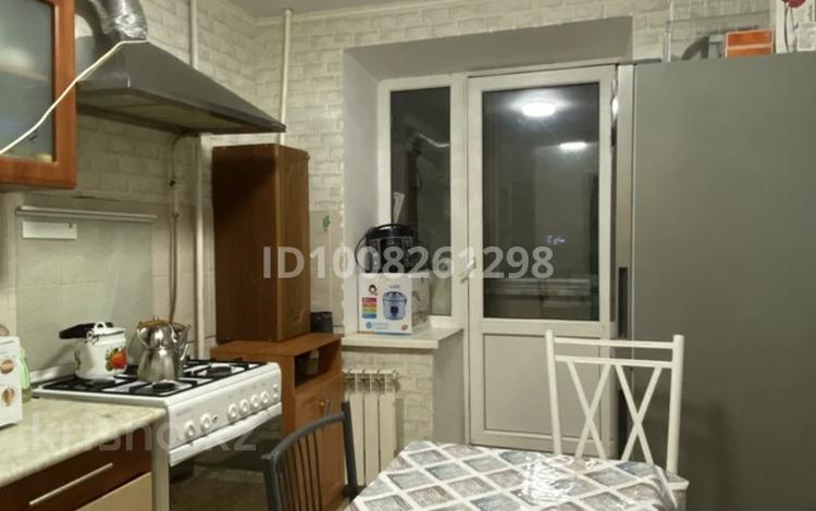 1-бөлмелі пәтер · 36.7 м² · 9/10 қабат, мкр 11, 11 ш/а.41дом Әз-Науырыз-20, бағасы: 12.5 млн ₸ в Актобе — фото 2