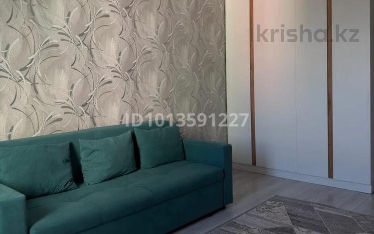 1-комнатная квартира · 40 м² · 12/16 этаж, Абишева 36 за 200 000 ₸ в Алматы, Наурызбайский р-н — фото 2
