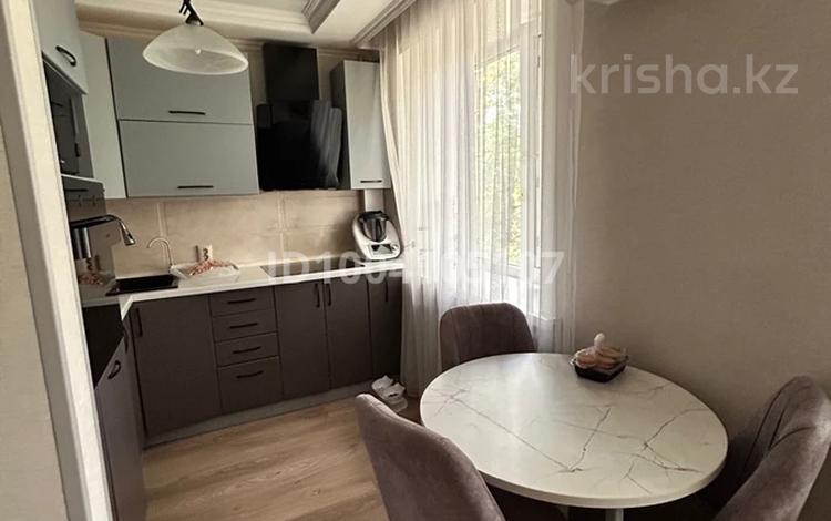 3-бөлмелі пәтер · 51 м² · 3/5 қабат, мкр Городской Аэропорт, Штурманская 1/2, бағасы: 22 млн ₸ в Караганде, Казыбек би р-н — фото 7