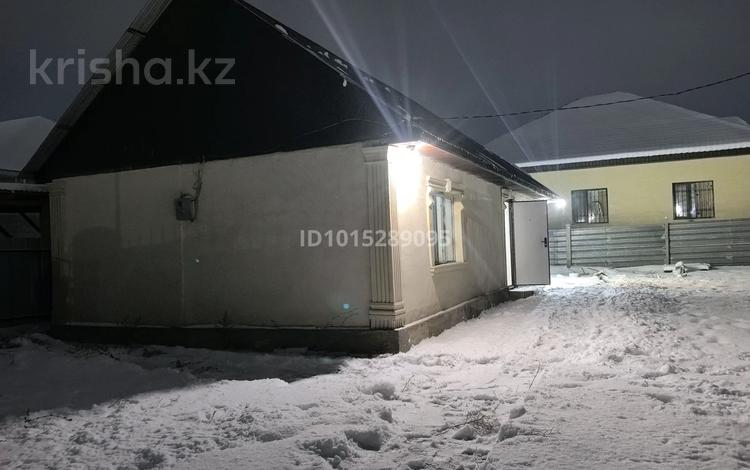 Отдельный дом · 3 комнаты · 78 м² · 4.24 сот., Ленинский дом 9810/21 — Самаурын Кафе. Стадион. Продам участок. С времянкои. Хороший район. за 14 млн ₸ в Каскелене — фото 2