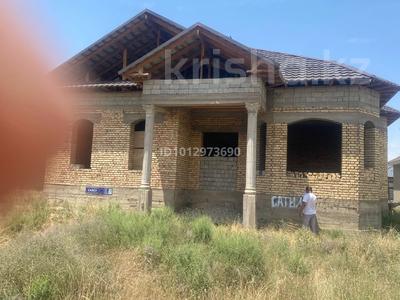 Отдельный дом · 5 комнат · 255 м² · 8 сот., мкр Нуршуак, Саясу — Возле школы 149 за 35 млн ₸ в Шымкенте, Абайский р-н