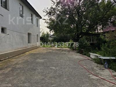 Отдельный дом · 4 комнаты · 180 м² · 8 сот., Жамбула 88 — Вдоль трассы за 35 млн ₸ в Жамбыл