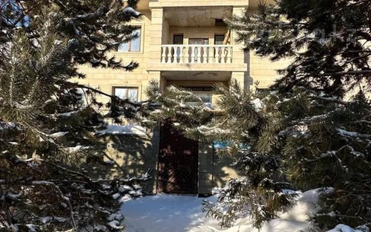 Отдельный дом · 13 комнат · 968 м² · 16 сот., Райымбек батыра 16 за 485 млн ₸ в Астане, Алматы р-н — фото 8