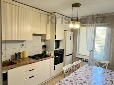 4-комнатная квартира · 85 м² · 5/5 этаж, мкр Аксай-3А за 49 млн ₸ в Алматы, Ауэзовский р-н