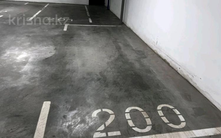 Паркинг · Кенесары 9, бағасы: 20 000 ₸ в Астане, Сарыарка р-н — фото 2