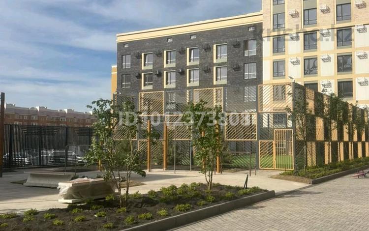 3-бөлмелі пәтер · 92.6 м² · 4/5 қабат, Мкр. Алтын орда 25А, бағасы: 40.8 млн ₸ в Актобе, мкр Авиатор — фото 2