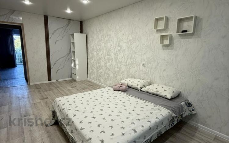 2-бөлмелі пәтер · 50 м² · 4/5 қабат, Астана 34/2, бағасы: 14 000 ₸ в Усть-Каменогорске, Ульбинский — фото 2