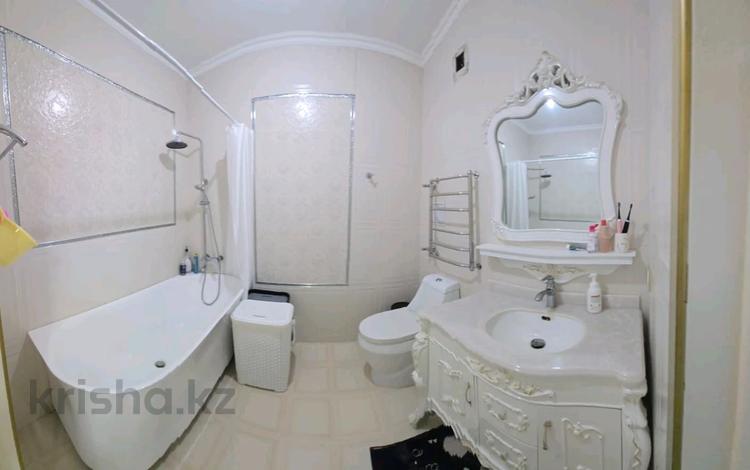 2-бөлмелі пәтер · 71 м² · 3/18 қабат, Навои 208 — Торайгырова, бағасы: 60 млн ₸ в Алматы, Бостандыкский р-н — фото 2