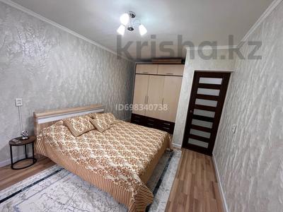 Пәтерлер в Атырауской обл.: 1-бөлмелі пәтер · 28 м² · 1/5 қабат, Махамбет 114а, бағасы: 200 000 〒 1-бөлмелі пәтер · 28 м² · 1/5 қабат, Махамбет 114а, бағасы: 200 000 〒 в Атырау