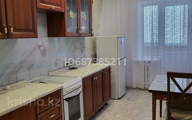 2-комнатная квартира, 65 м², 3/5 этаж, Аль-фараби 42/3 — Есенберлина за 24.5 млн 〒 в Усть-Каменогорске — фото 3