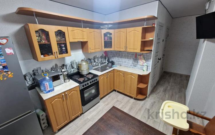 2-комнатная квартира · 54 м² · 5/5 этаж, мкр Юго-Восток, Мкр Степной 4 за 15.5 млн ₸ в Караганде, Казыбек би р-н — фото 13