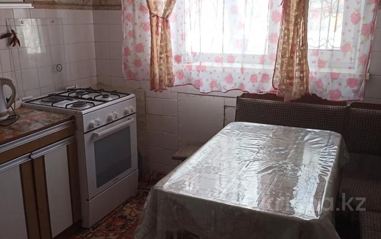 2-бөлмелі пәтер · 54 м² · 1/5 қабат, Докучаева, бағасы: 22 млн ₸ в Семее — фото 2
