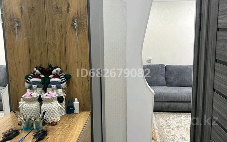 3-бөлмелі пәтер · 60 м² · 3/4 қабат, Титова 149 — Рядом с остановкой, бағасы: ~ 19 млн ₸ в Семее — фото 2