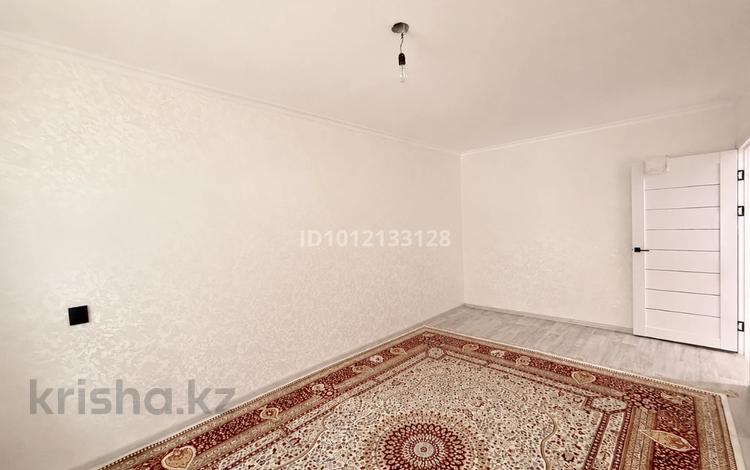 3-бөлмелі пәтер · 70 м² · 1/5 қабат, мкр Кунаева 52, бағасы: 27 млн ₸ в Уральске — фото 2