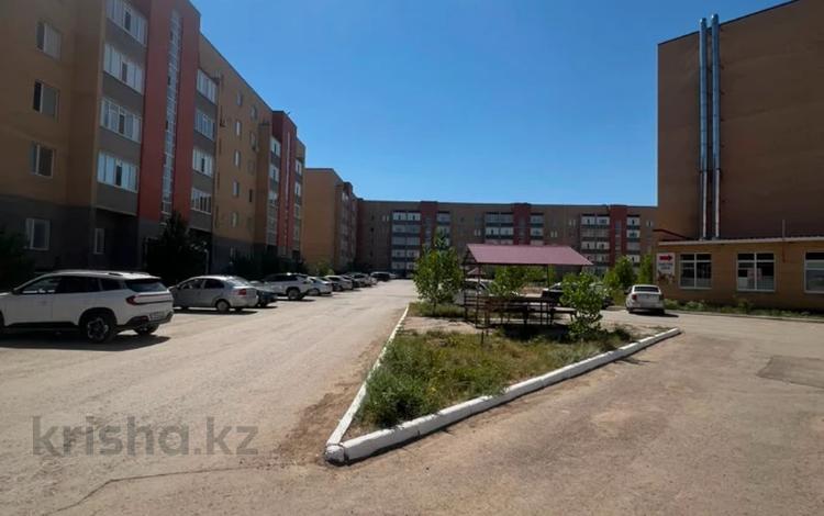 2-комнатная квартира · 77 м² · 5/6 этаж, мкр. Алтын орда 29 за 24 млн ₸ в Актобе — фото 18