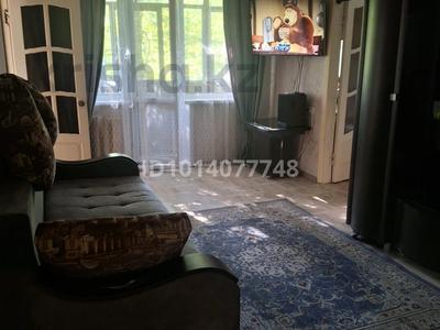 2-комнатная квартира · 44 м² · 2/5 этаж, Майкудук, Майкудук, 12й микрорайон 10 за 11 млн ₸ в Караганде, Алихана Бокейханова р-н