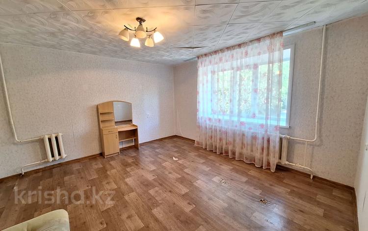 1-комнатная квартира, 36 м², 1/5 этаж, Парковая за 12 млн 〒 в Петропавловске — фото 2