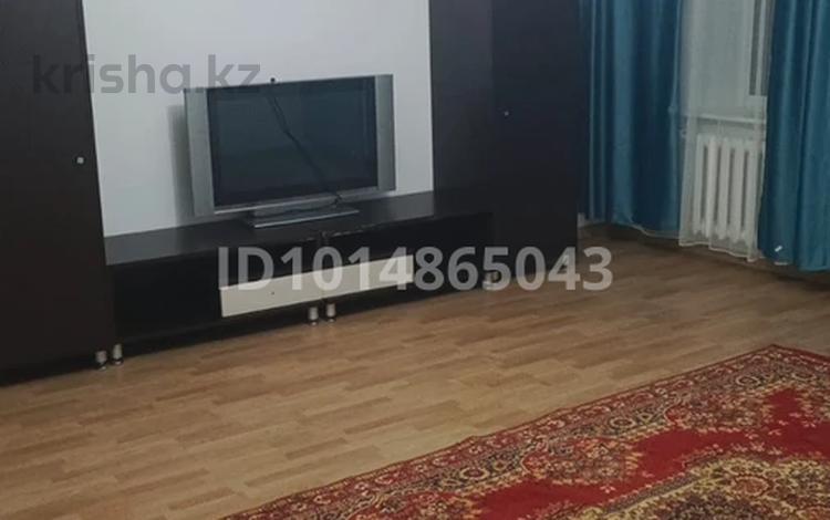 2-комнатная квартира · 88 м² · 2/5 этаж, Ташенова 12/1 за 300 000 ₸ в Астане, р-н Байконур — фото 2