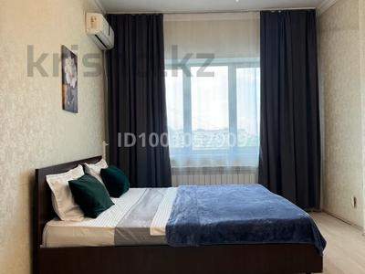 2-комнатная квартира · 54 м² · 10/17 этаж, Жарокова 137 — Абая Жарокова за 18 000 ₸ в Алматы, Бостандыкский р-н