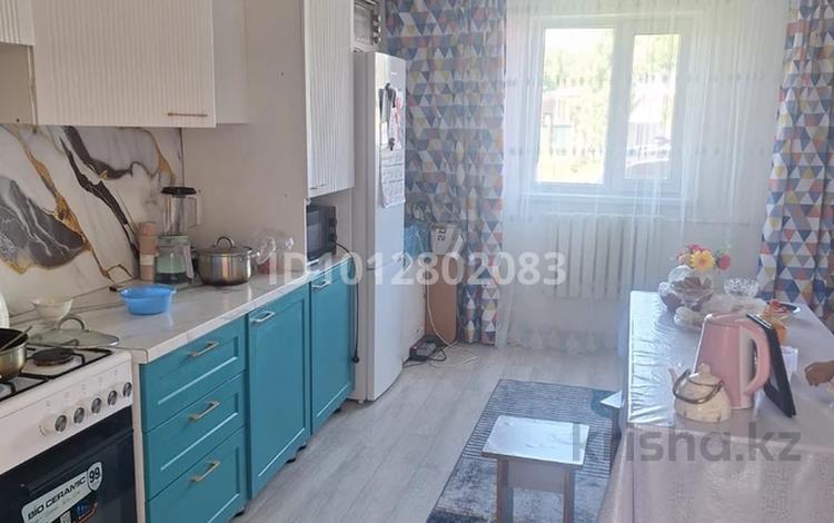 Отдельный дом · 3 комнаты · 80 м² · 10 сот., мкр Северо-Западный, Мкр Северо-Западный кайнар 22 — 14 маршрут за 23 млн ₸ в Талдыкоргане — фото 2