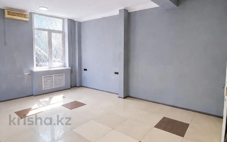 Свободное назначение, офисы, магазины и бутики, салоны красоты · 51 м² за 14.5 млн ₸ в Усть-Каменогорске — фото 13