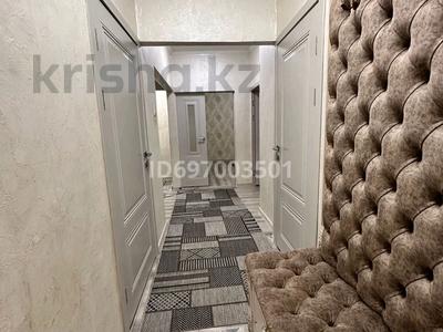 Аренда квартир в Жамбылской обл.: 4-комнатная квартира · 100 м² · 2/5 этаж, 1мкр 41 — Торговый центр за 300 000 〒 4-комнатная квартира · 100 м² · 2/5 этаж, 1мкр 41 — Торговый центр за 300 000 〒 в Таразе