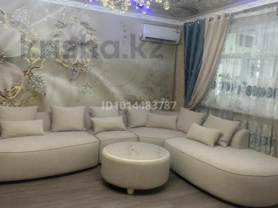 4-бөлмелі пәтер · 90 м² · 3/4 қабат, Микрорайон 1 дом — Шымкент тас жолының бойында,домның алдында Балбөбек бақшасы орналасқан, бағасы: 20 млн ₸ в Сарыагаш